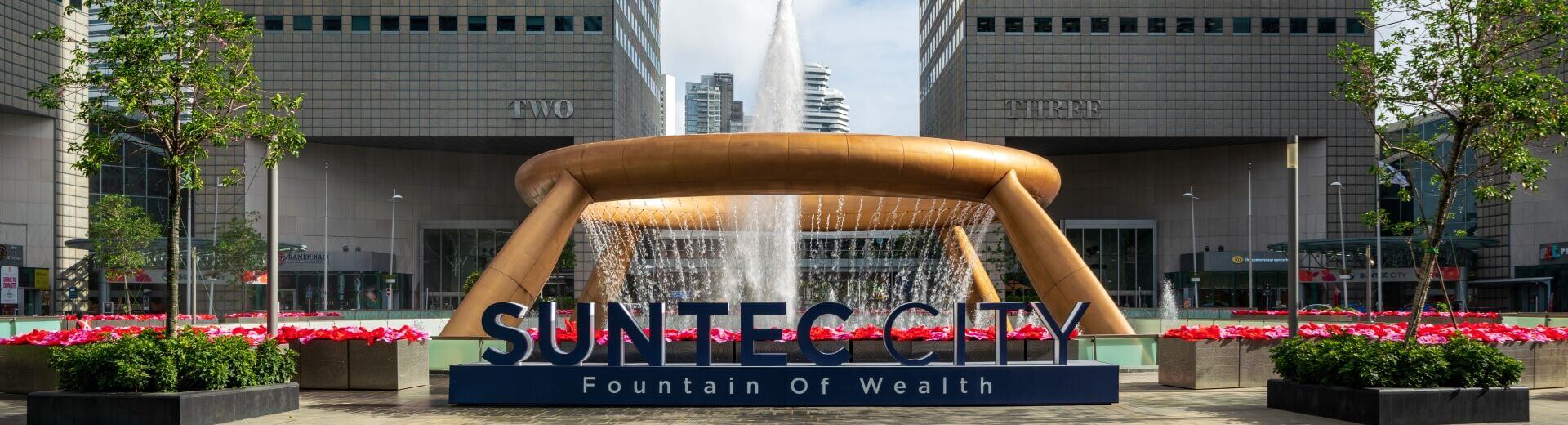 Fountain of Wealth - JAMES COPPELL LEE